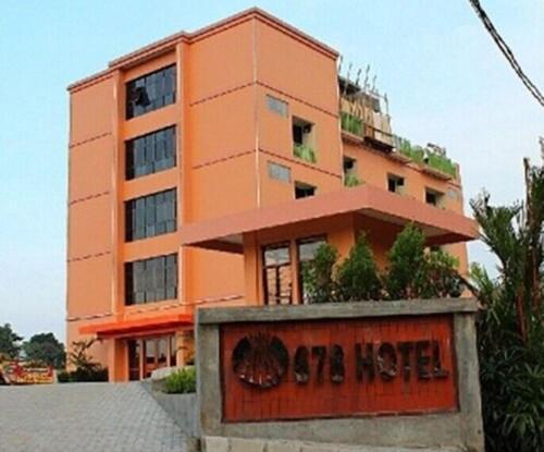 Hotel 678 Cawang Powered By Cocotel